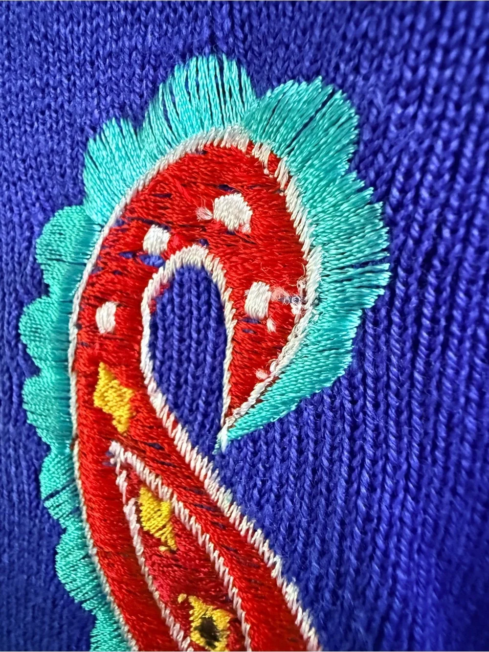 Andrea Gayle Petite Royal Blue Embroidered Sweater Top. Size small